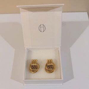 Heaven Mayhem Mini Knot Earrings Gold